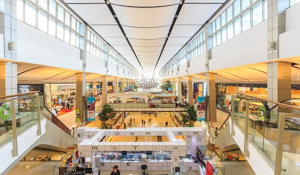 Featured Image of Malls Near Purva Cityspire